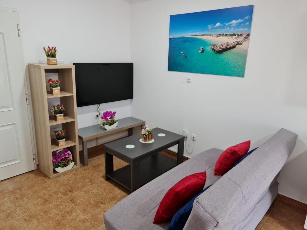 Franmay Apartments - 7 Modern Apartments Near The Beach & City, Perfect For Nomads, Travellers, Families, Watersports! Santa Maria Esterno foto